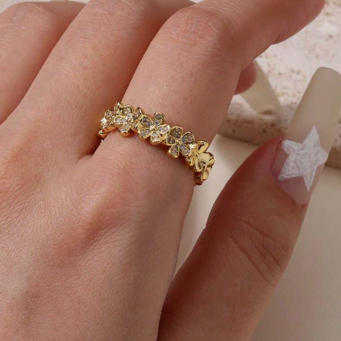 Amelia Daisy Ring