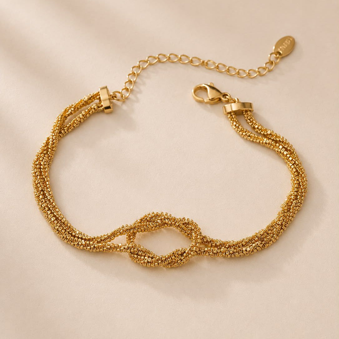 Diana Knot Bracelet in Gold