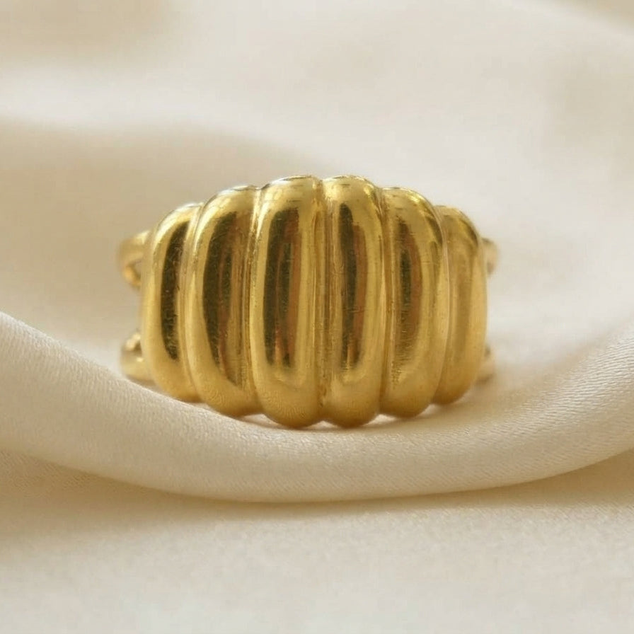 Croissant Ring