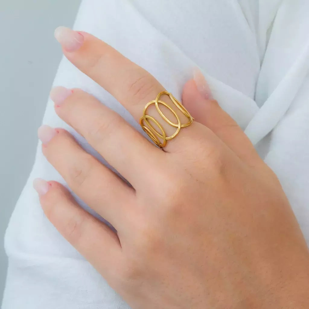 Élan Loop Ring